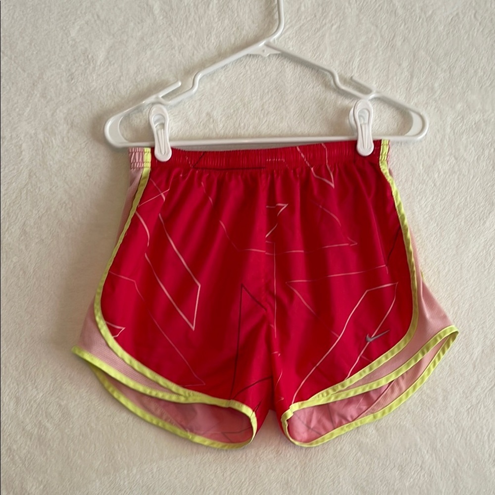 Nike Women's DriFit  Running/athletic Shorts Retro Style SIZE M